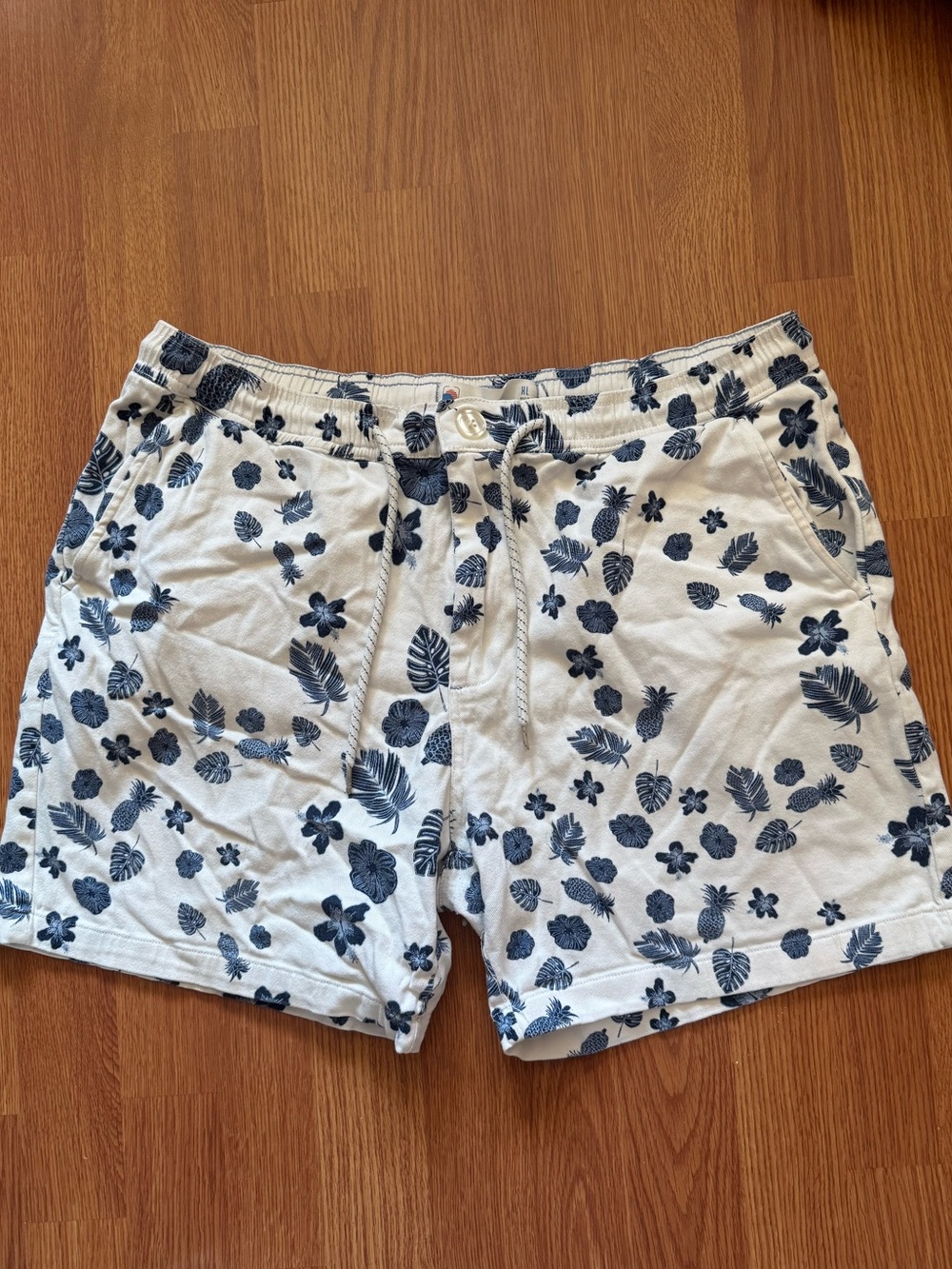 Casual Floral Print Drawstring Shorts - Navy on Cream